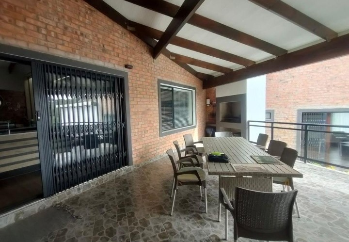 4 Bedroom Property for Sale in Noorsekloof Eastern Cape
